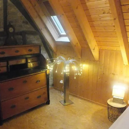 Rheinufer-lodge In Leverkusen-hitdorf-mit Blick Auf Den Rhein - Zentral An Der A1 Und Der 59 * לברקוסן